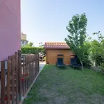 Almar Apartment *